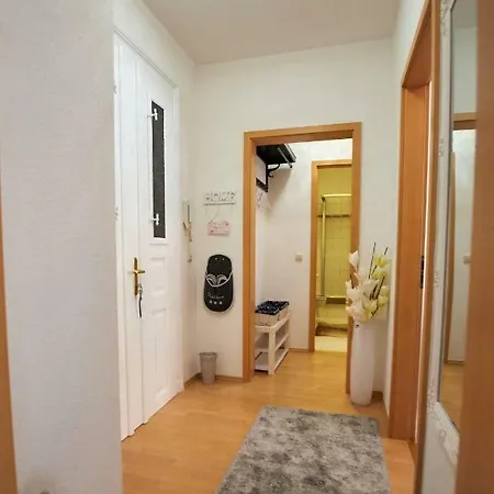 Apartment Lady D