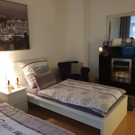 Apartment Lady D